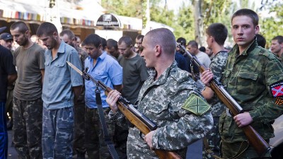 Ukr captive parade- Donetsk-Aug 24